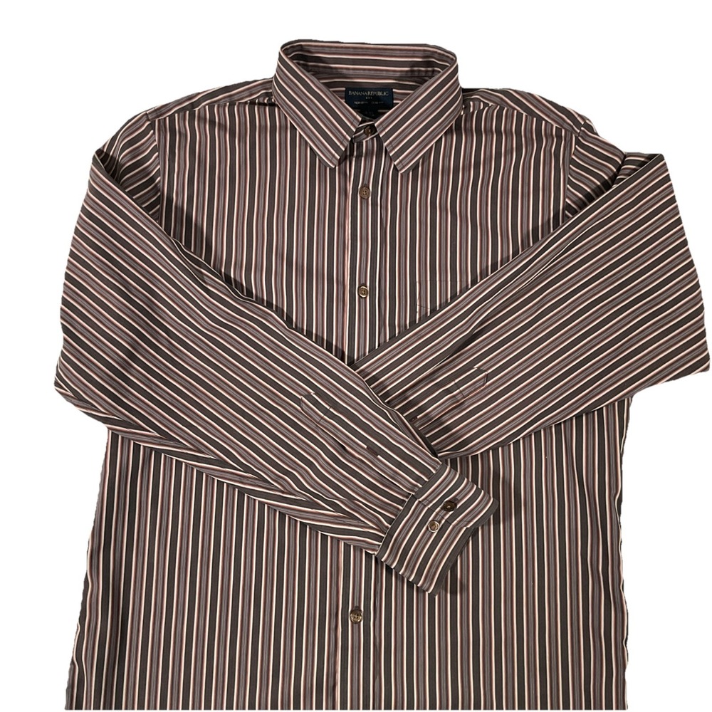 BANANA REPUBLIC Shirt Mens Large Button Up Non Iron Tailored Slim Fit. K23